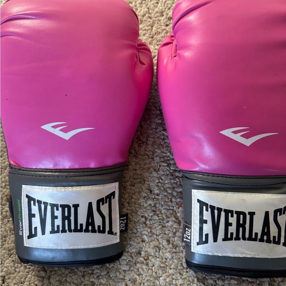 Everlast Fuchsia boxing  Gloves
